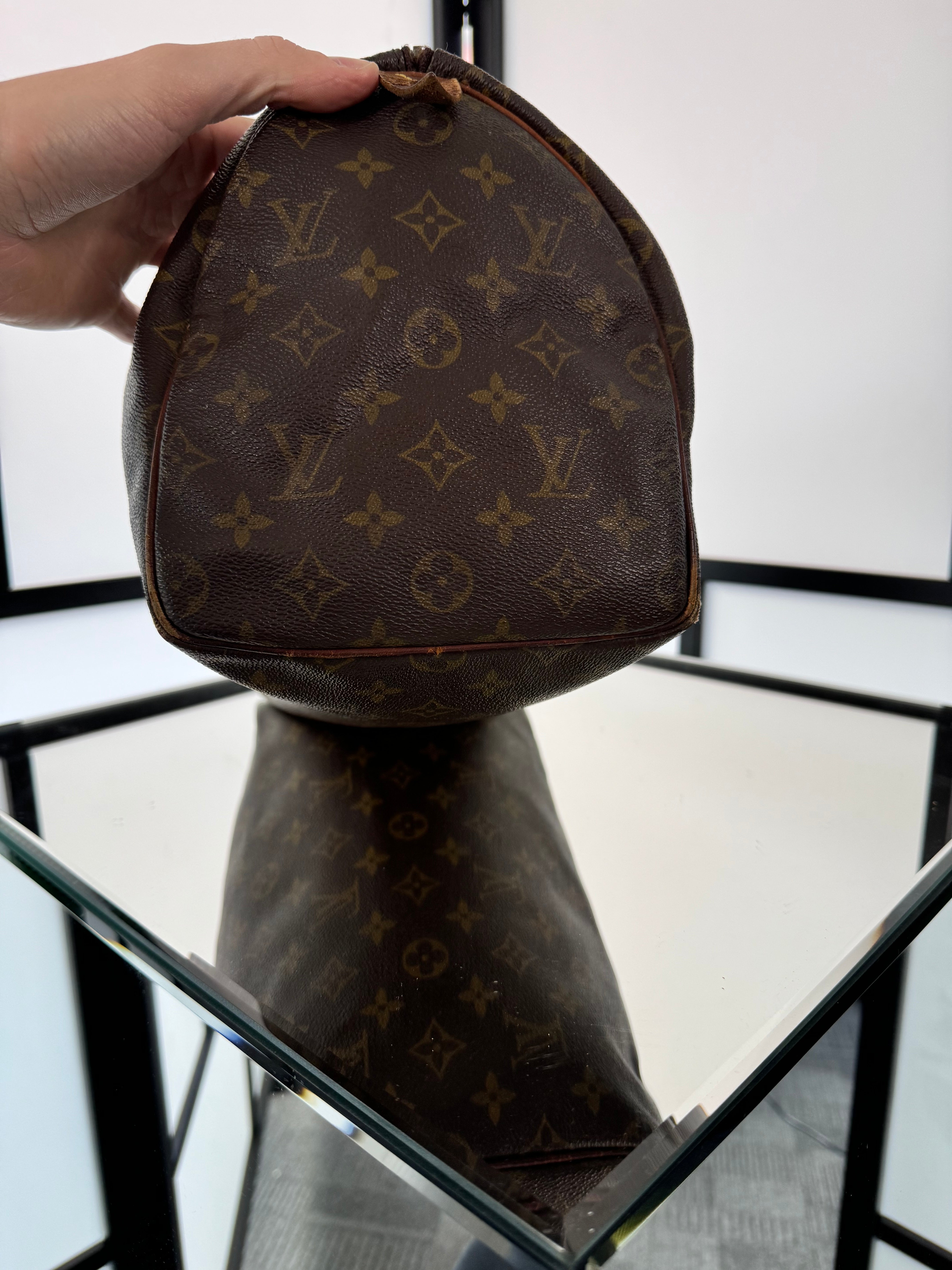 Louis Vuitton Speedy 30