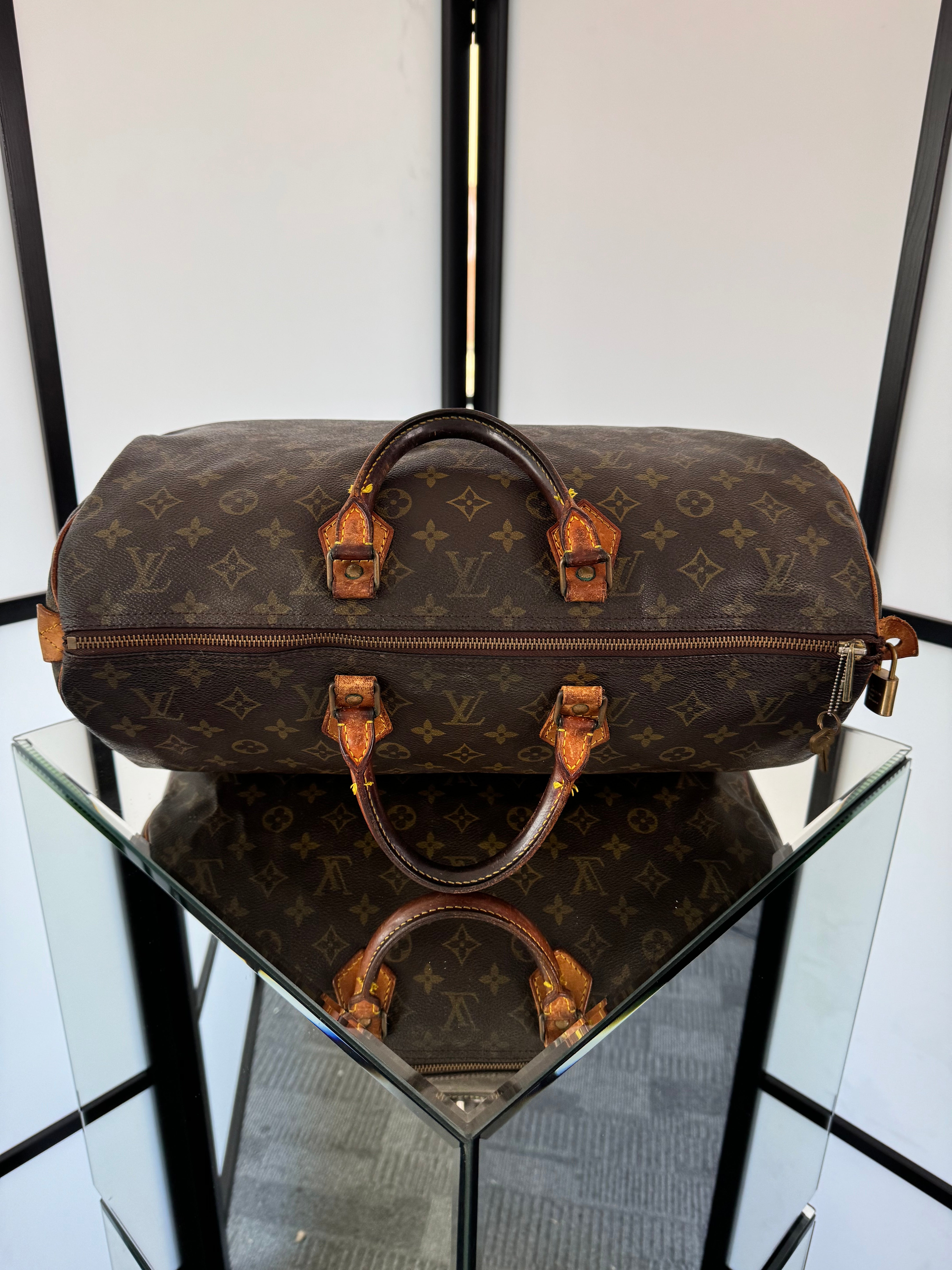 Louis Vuitton speedy 40