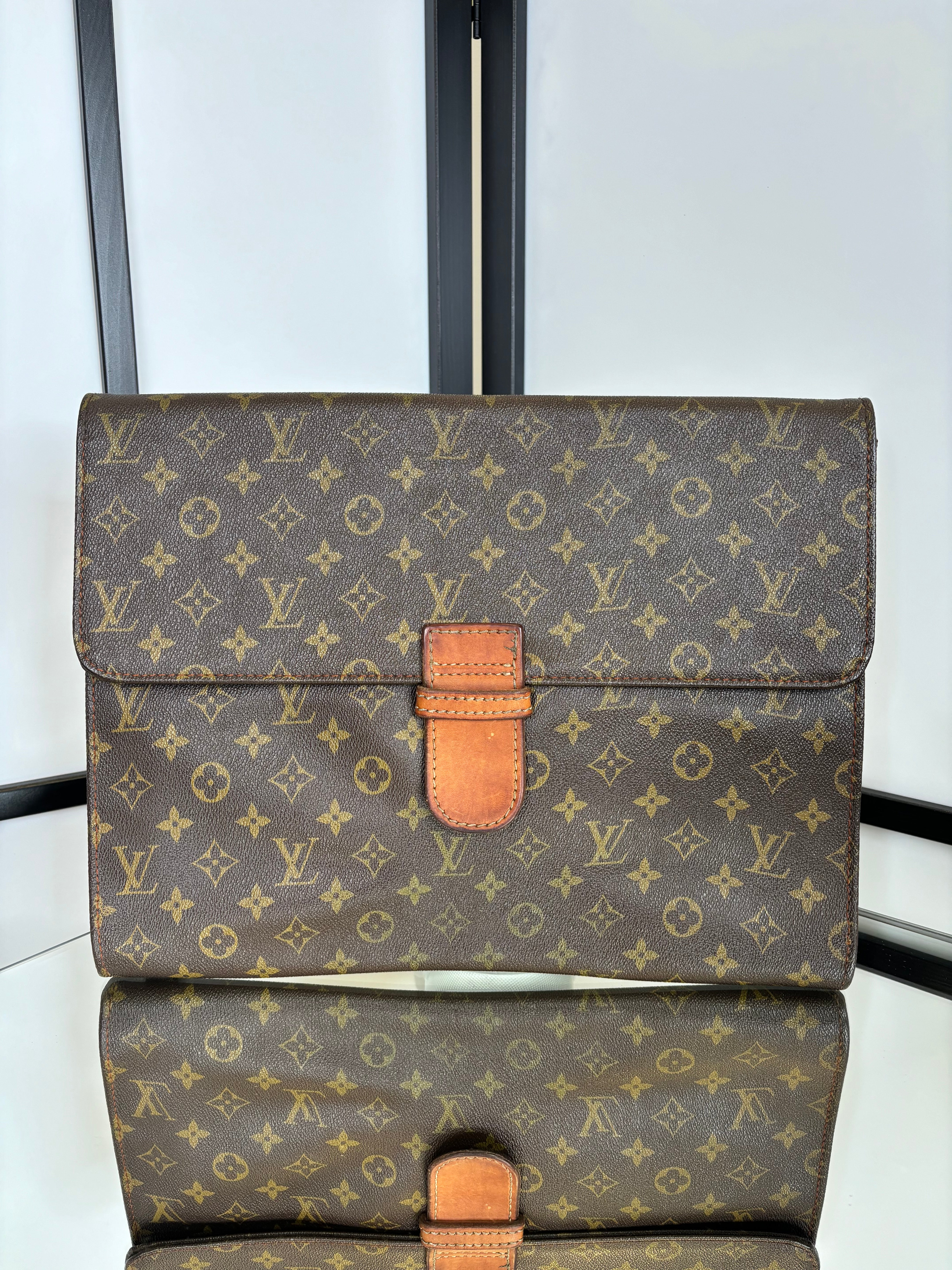 Louis Vuitton business bag