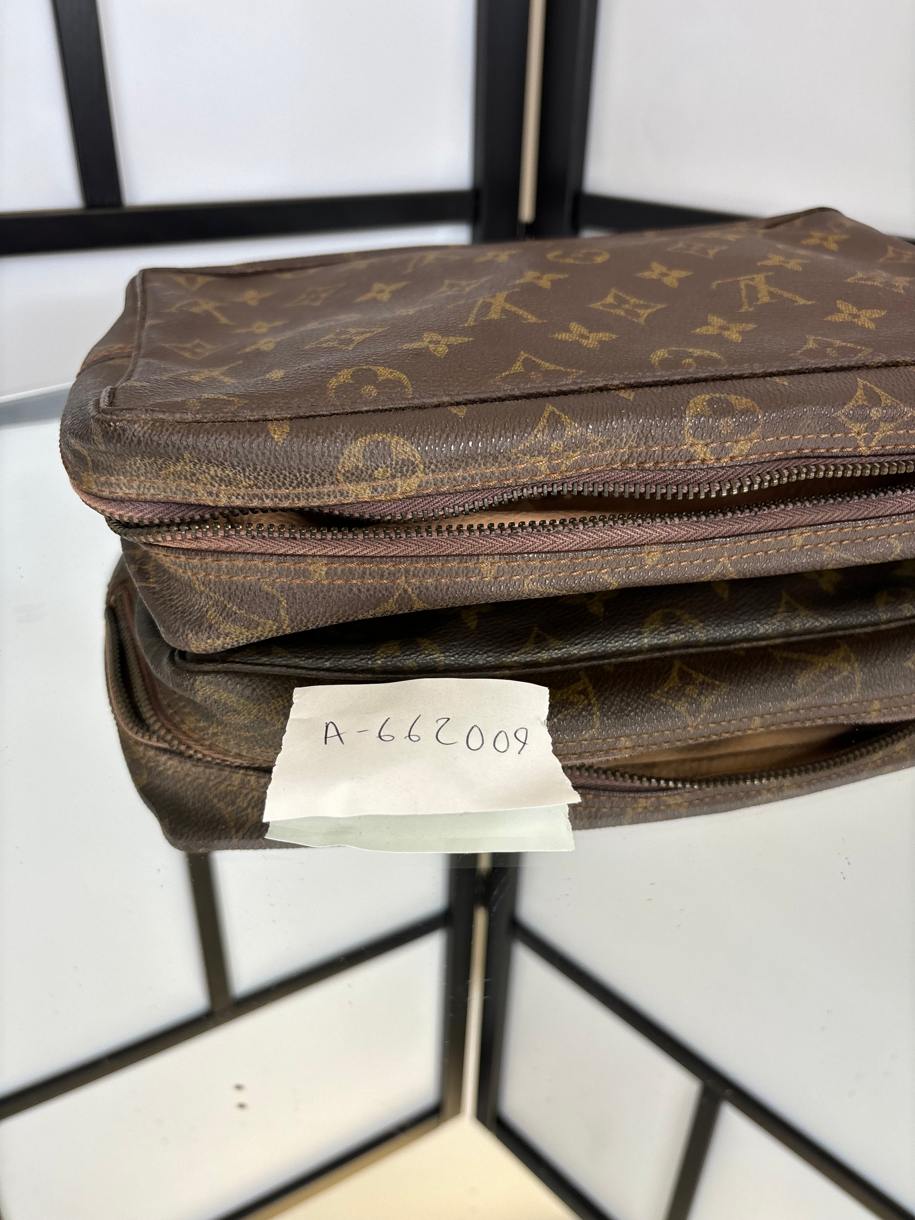 Louis Vuitton Wash Bag