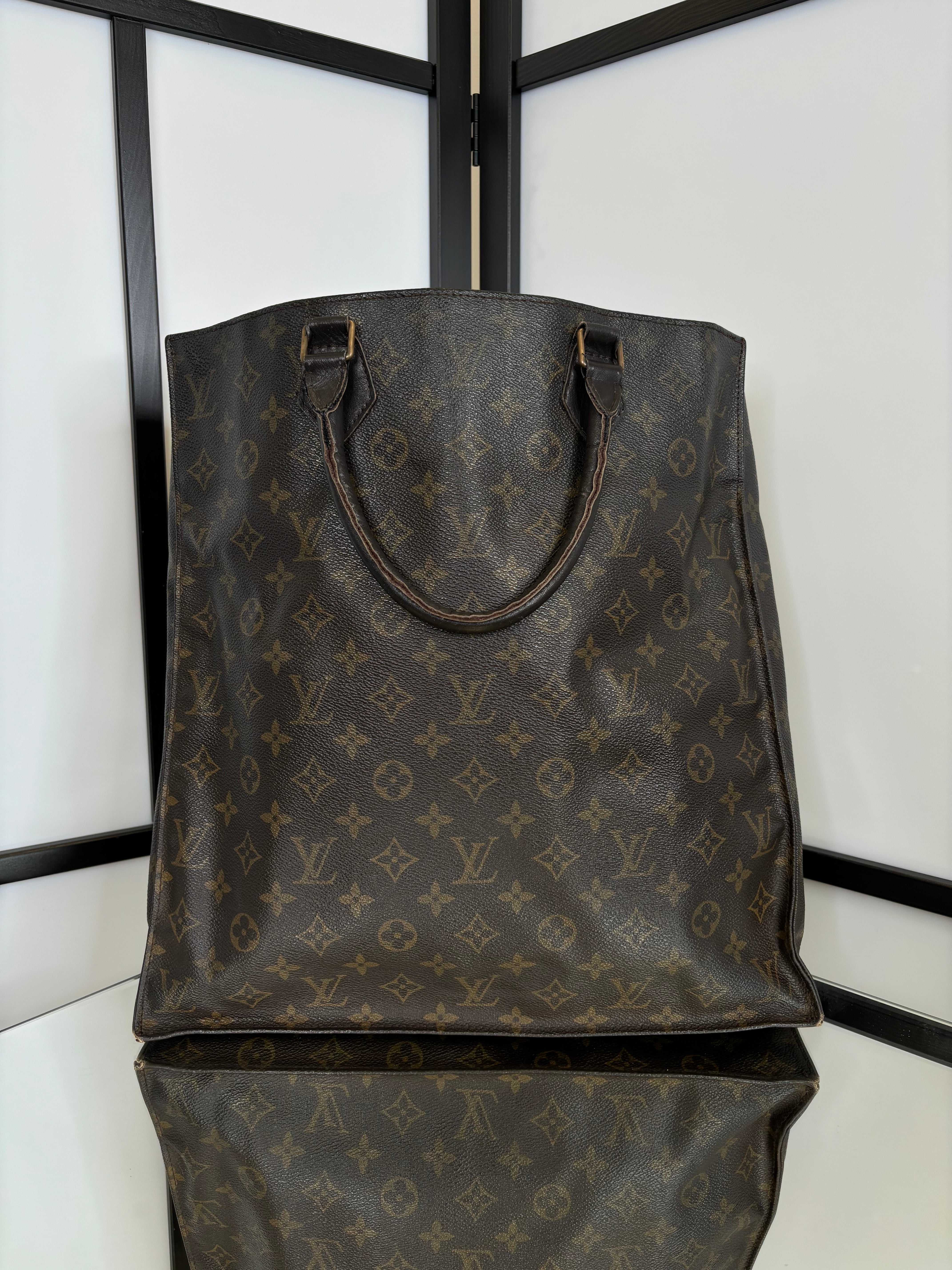 Louis Vuitton Hand Bag