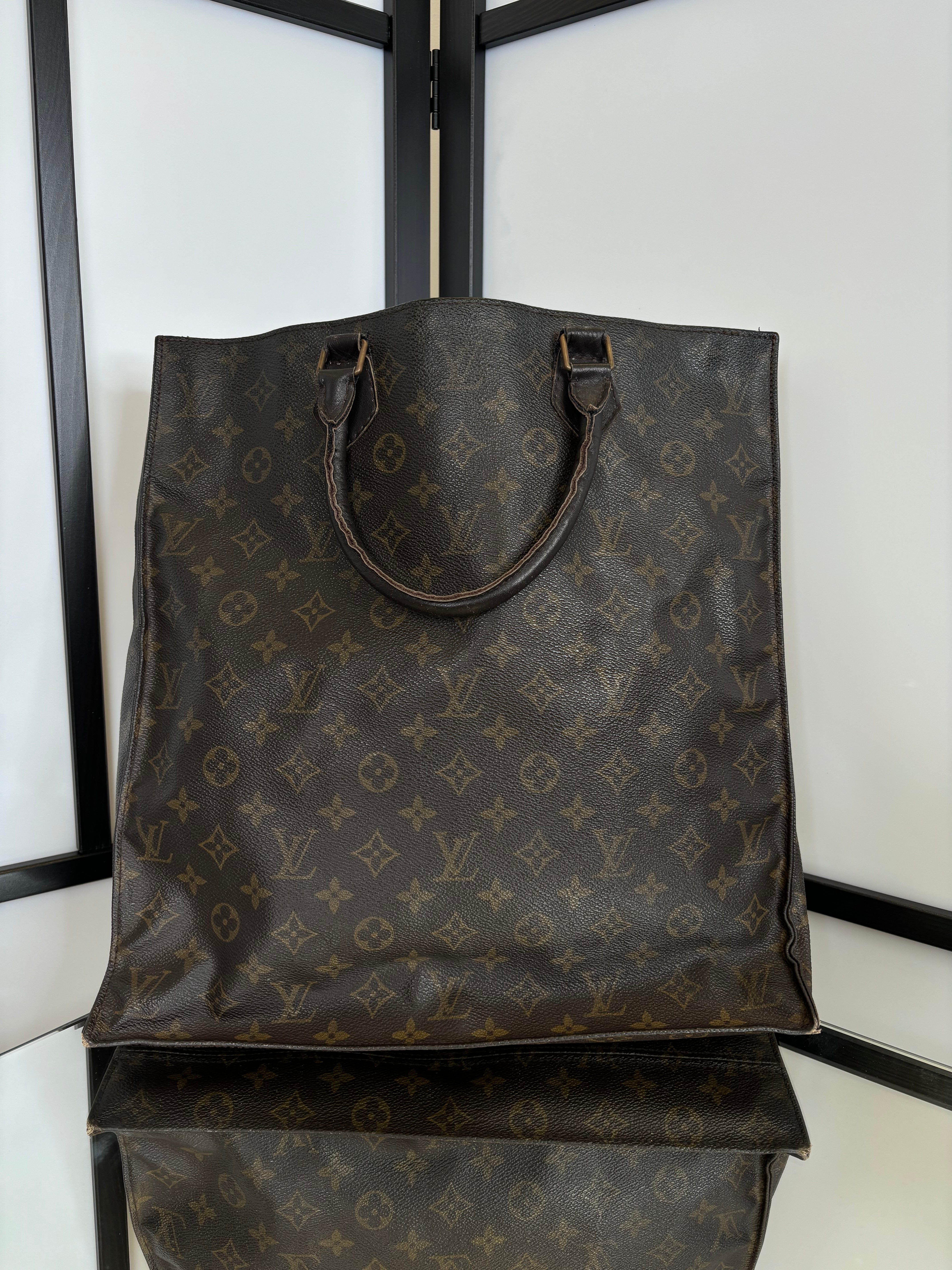 Louis Vuitton Hand Bag