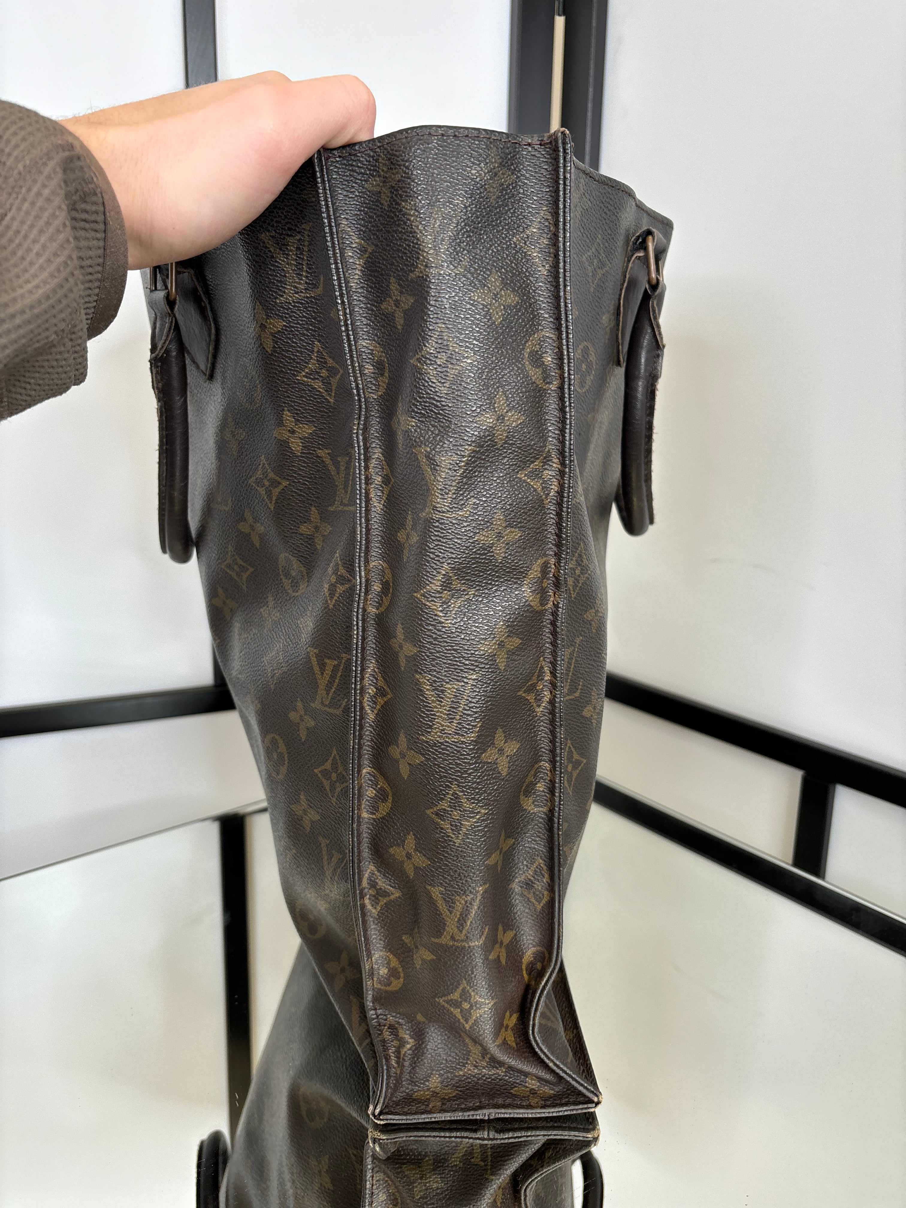 Louis Vuitton Hand Bag