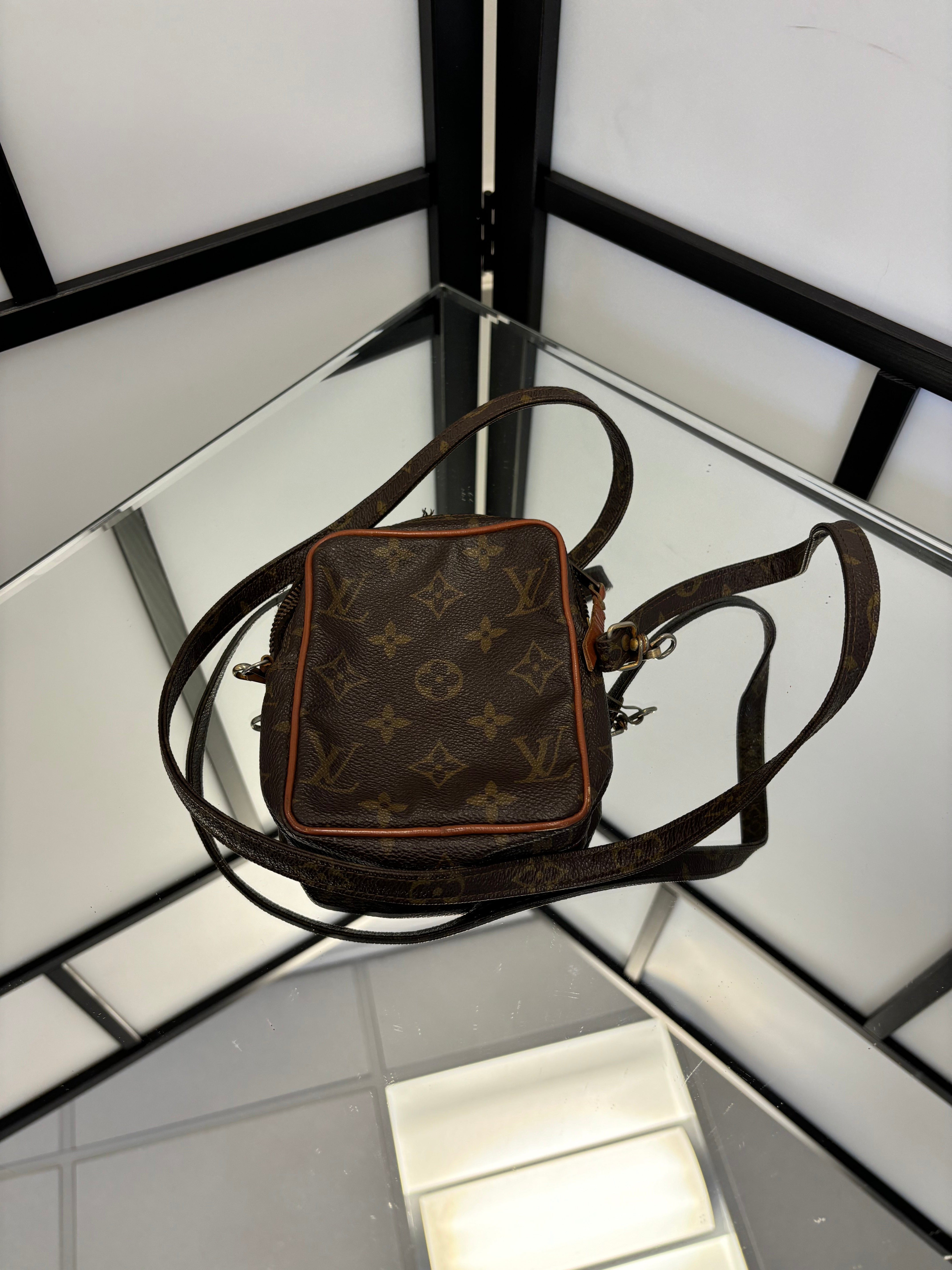 Louis Vuitton Cross Body Bag