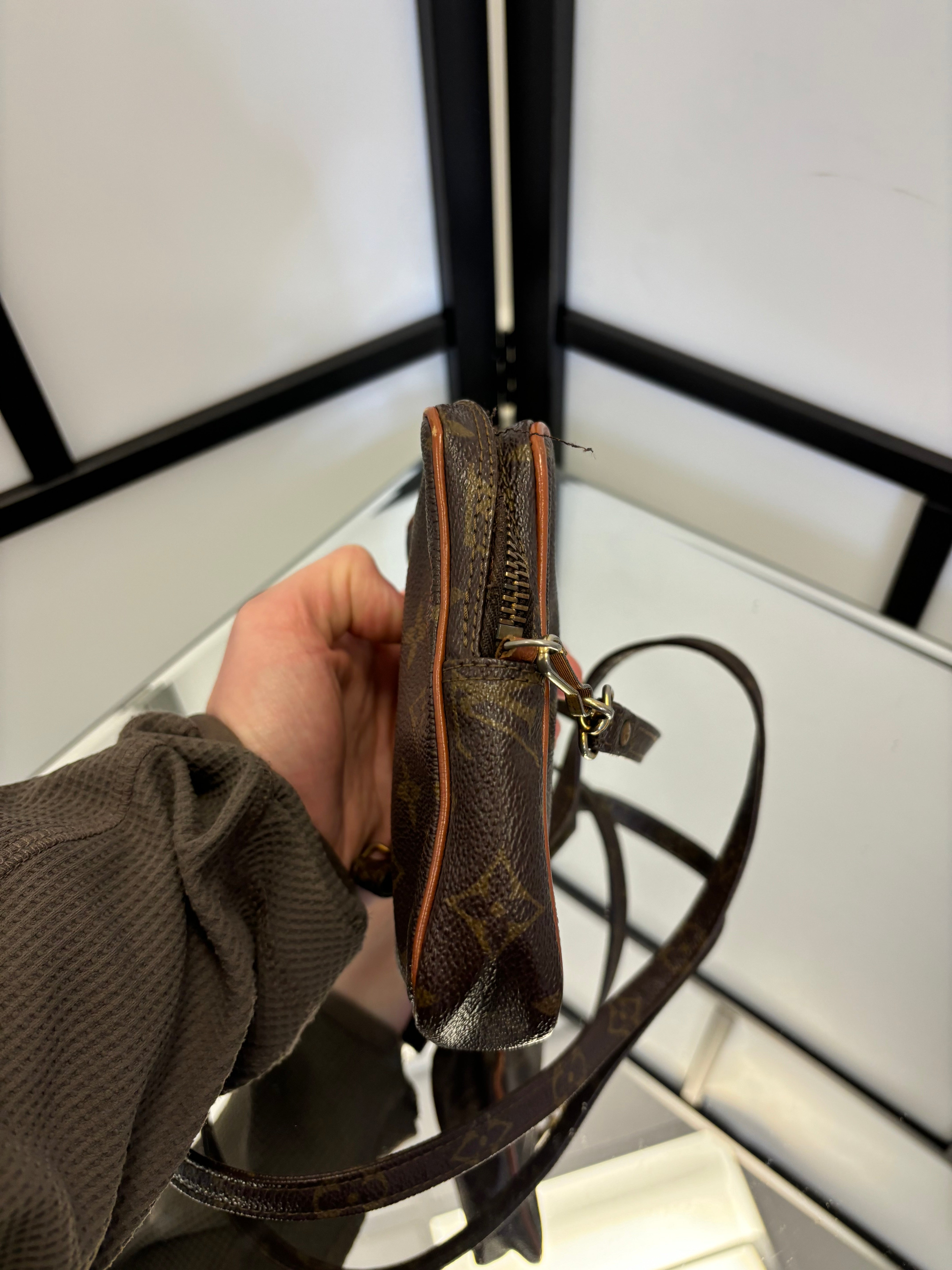 Louis Vuitton Cross Body Bag